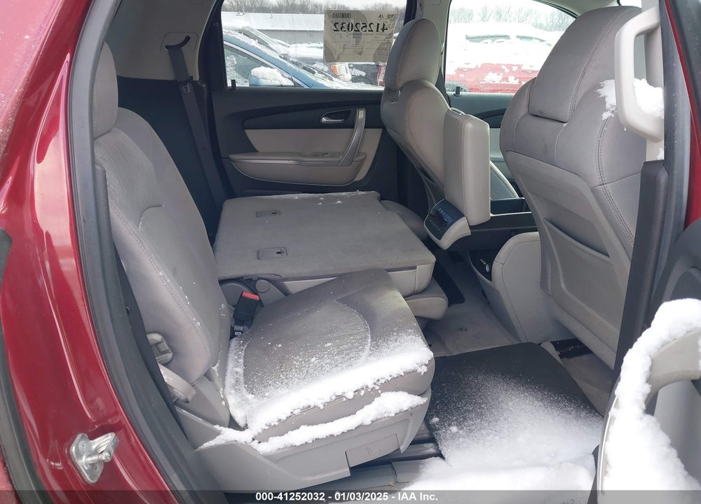 2010 GMC ACADIA SLE VIN: 1GKLRLED8AJ149756