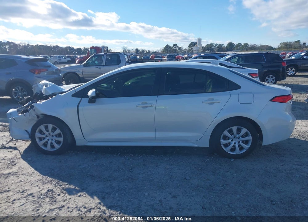 2021 TOYOTA COROLLA LE VIN: JTDEPMAE3MJ184398