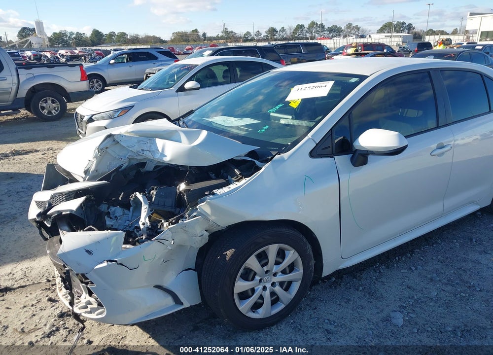2021 TOYOTA COROLLA LE VIN: JTDEPMAE3MJ184398