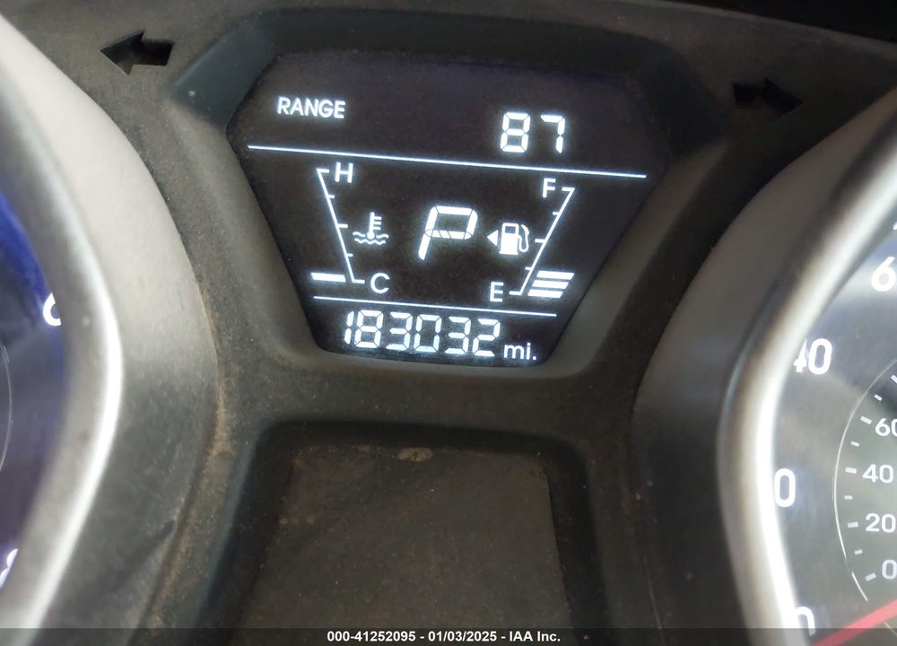 2015 HYUNDAI ELANTRA VIN: 5NPDH4AE0FH556686