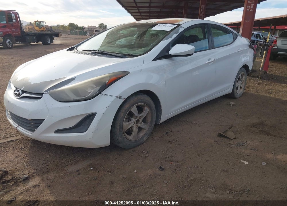 2015 HYUNDAI ELANTRA VIN: 5NPDH4AE0FH556686