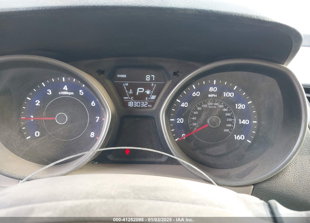 2015 HYUNDAI ELANTRA VIN: 5NPDH4AE0FH556686