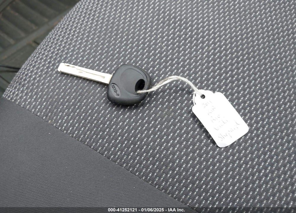 2011 KIA RIO LX VIN: KNADH4A33B6736793
