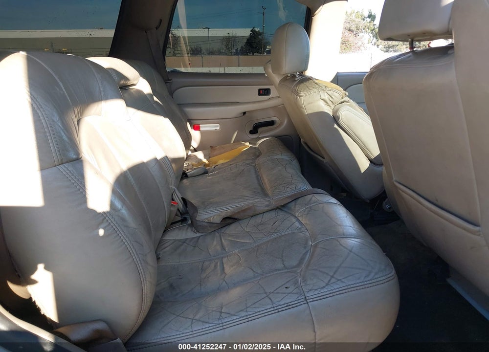2001 CHEVROLET TAHOE LT VIN: 1GNEK13T01R103760