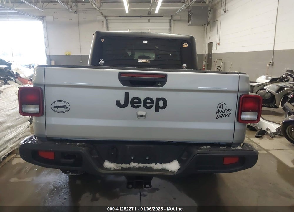 2023 JEEP GLADIATOR VIN: 1C6HJTAG1PL558131