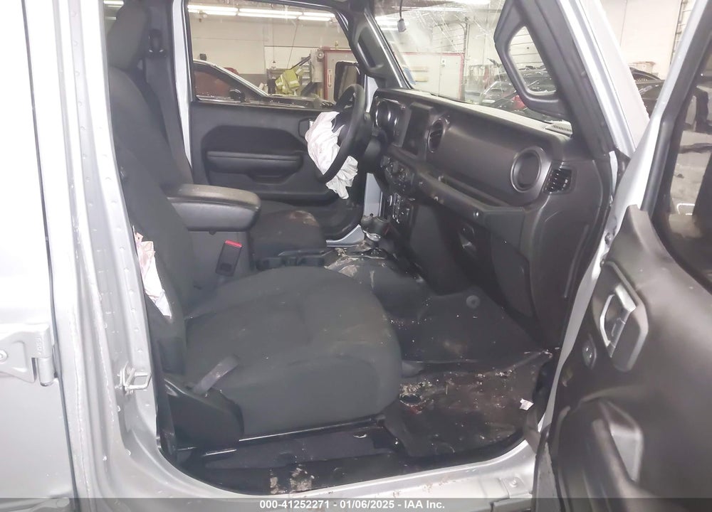 2023 JEEP GLADIATOR VIN: 1C6HJTAG1PL558131