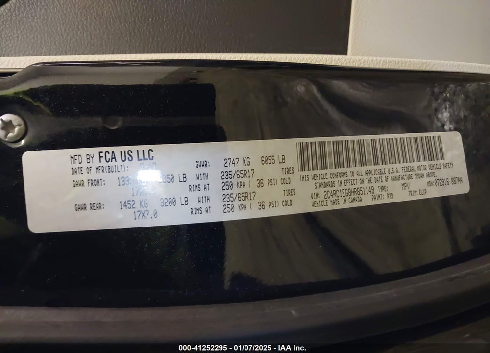 2017 CHRYSLER PACIFICA VIN: 2C4RC1EG8HR851149