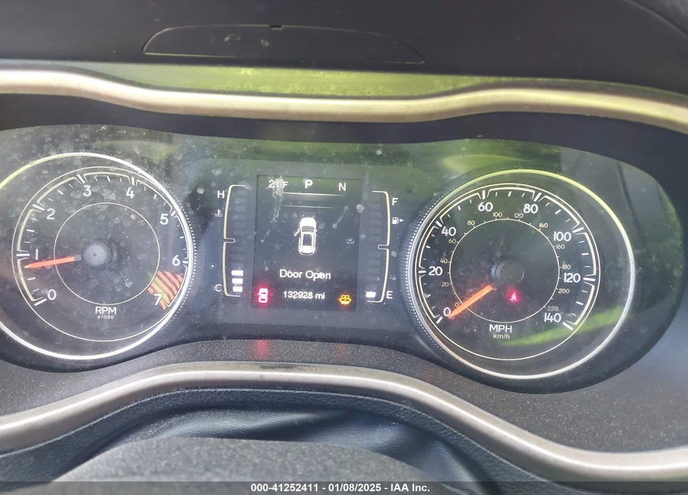 2015 JEEP CHEROKEE VIN: 1C4PJMCB7FW768578