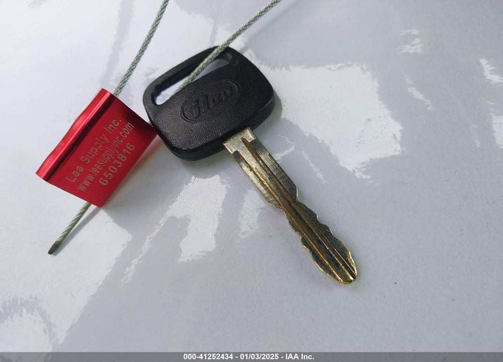 1998 TOYOTA CAMRY VIN: JT2BG22K7W0225872