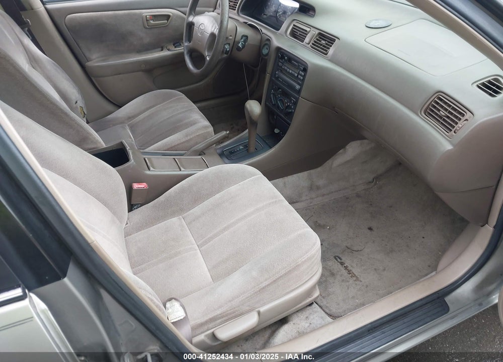 1998 TOYOTA CAMRY VIN: JT2BG22K7W0225872