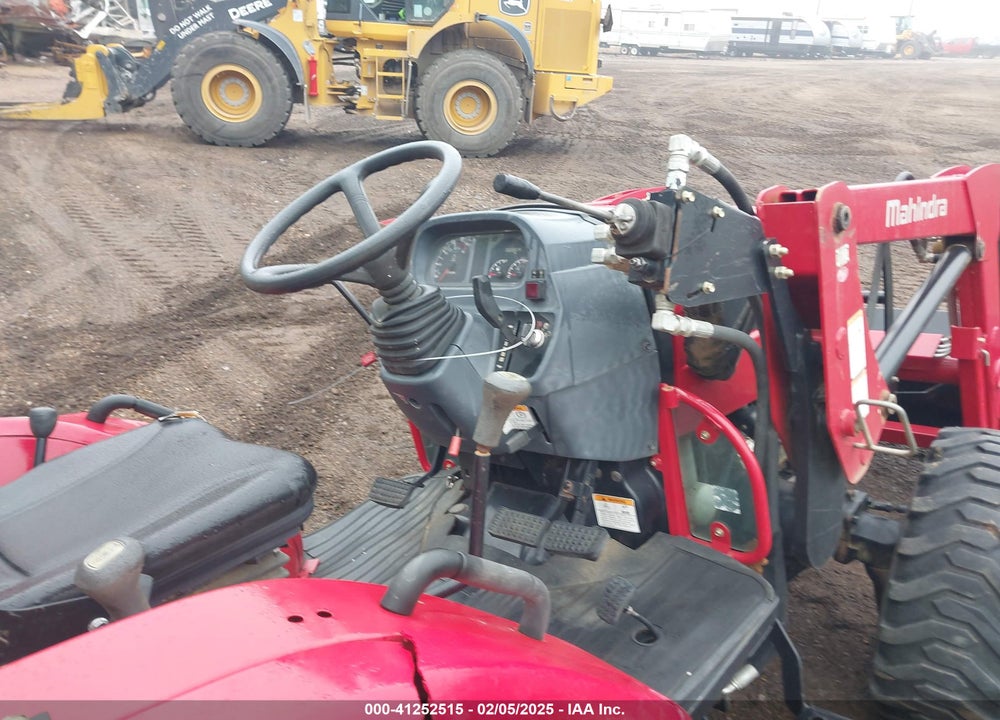 2017 MAHINDRA 2540 SHUTTLE VIN: 000000040GRJ01179