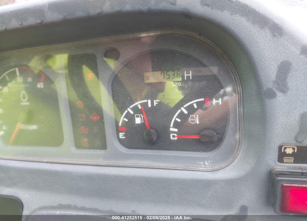 2017 MAHINDRA 2540 SHUTTLE VIN: 000000040GRJ01179