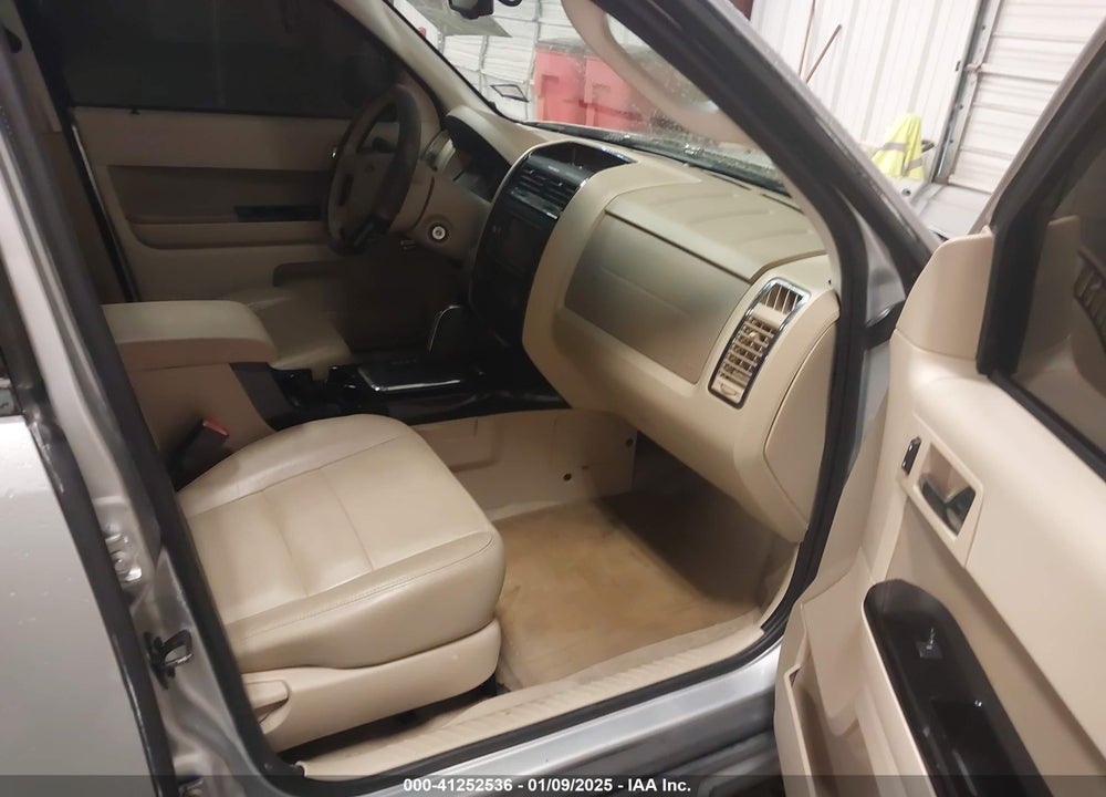 2010 FORD ESCAPE LIMITED VIN: 1FMCU0EG9AKB31680