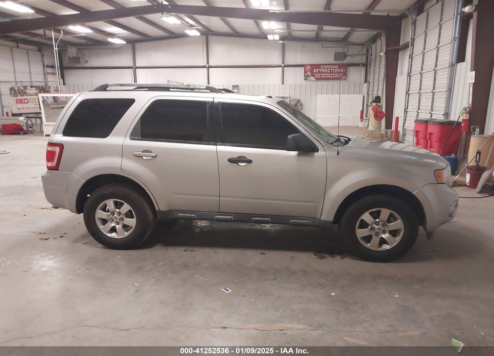 2010 FORD ESCAPE LIMITED VIN: 1FMCU0EG9AKB31680