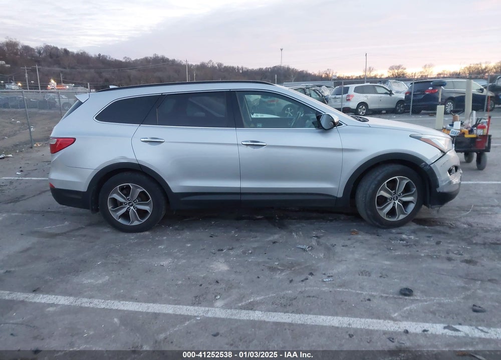 2014 HYUNDAI SANTA FE GLS VIN: KM8SM4HF7EU051598