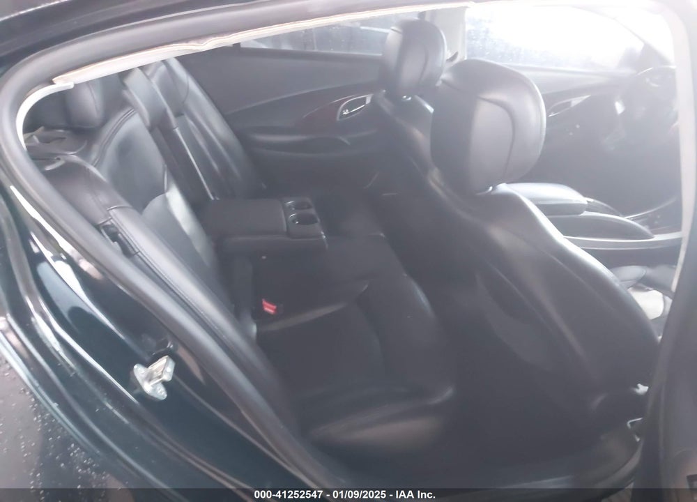 2011 BUICK LACROSSE VIN: 1G4GE5ED0BF172372