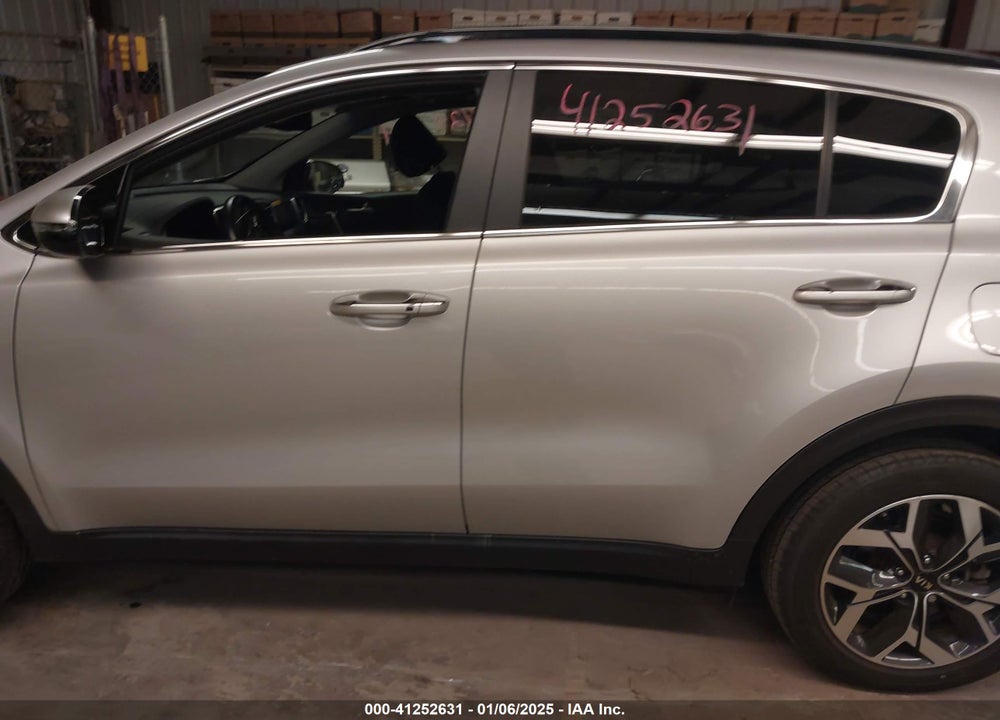 2021 KIA SPORTAGE EX VIN: KNDPNCAC7M7899639