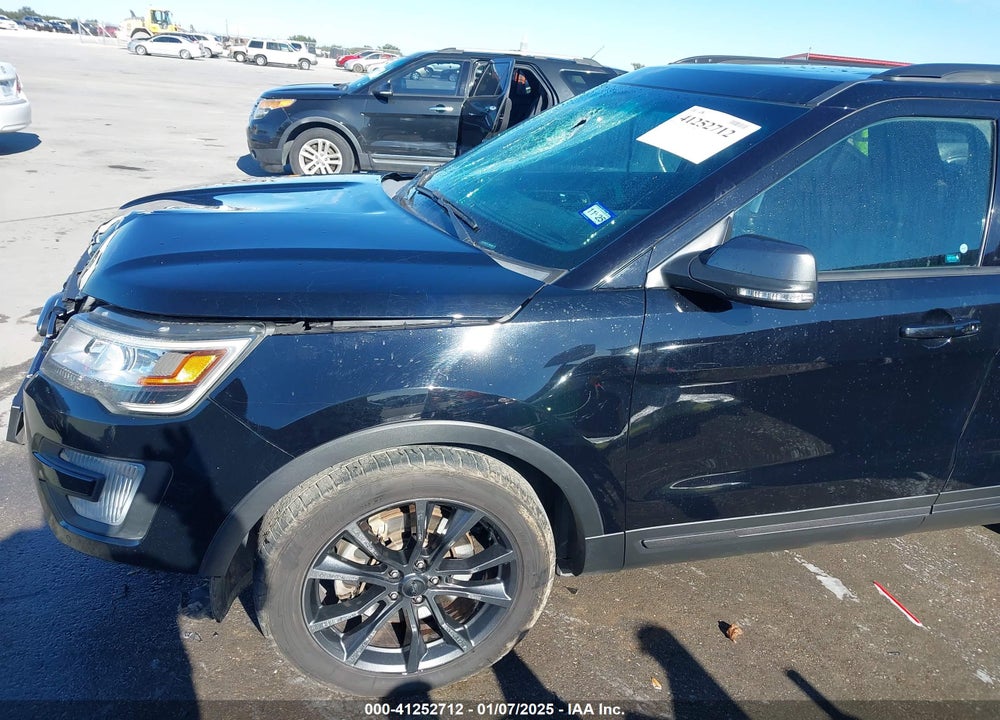2017 FORD EXPLORER XLT VIN: 1FM5K7D82HGA03182