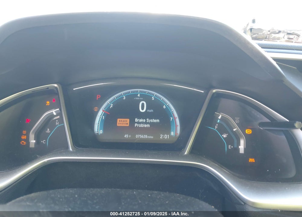 2018 HONDA CIVIC VIN: 2HGFC2F88JH521492