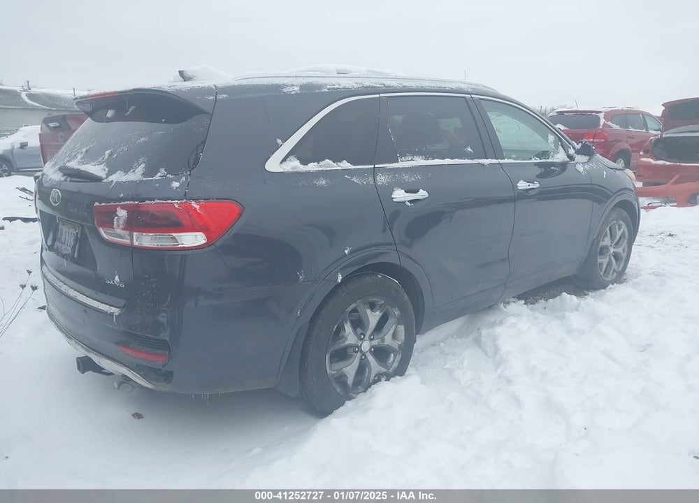 2017 KIA SORENTO VIN: 5XYPK4A58HG307433