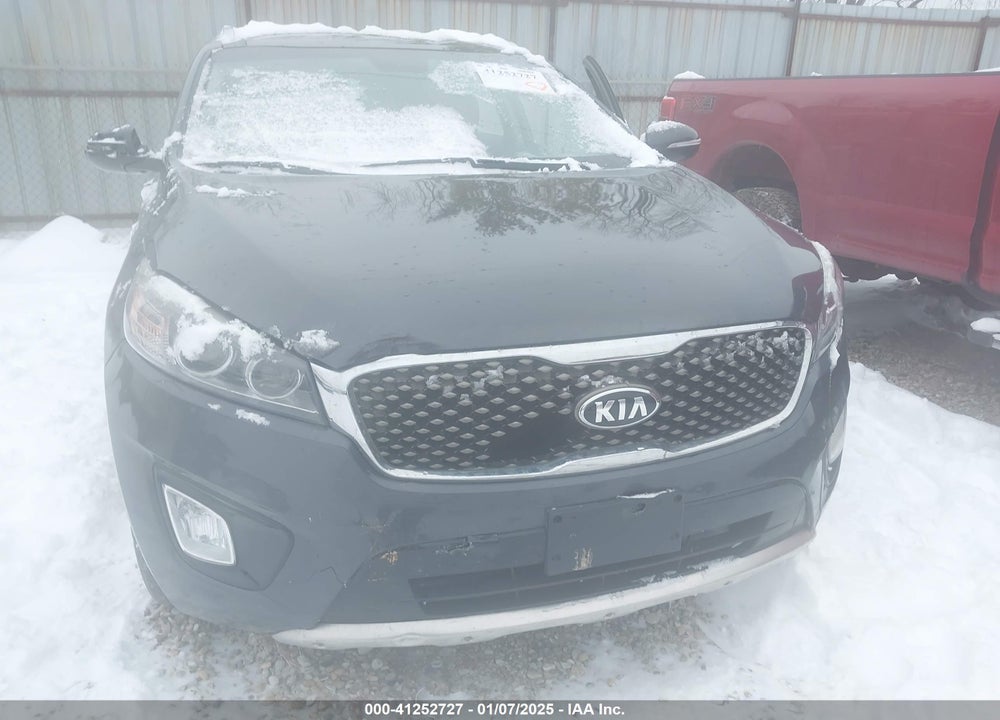 2017 KIA SORENTO VIN: 5XYPK4A58HG307433