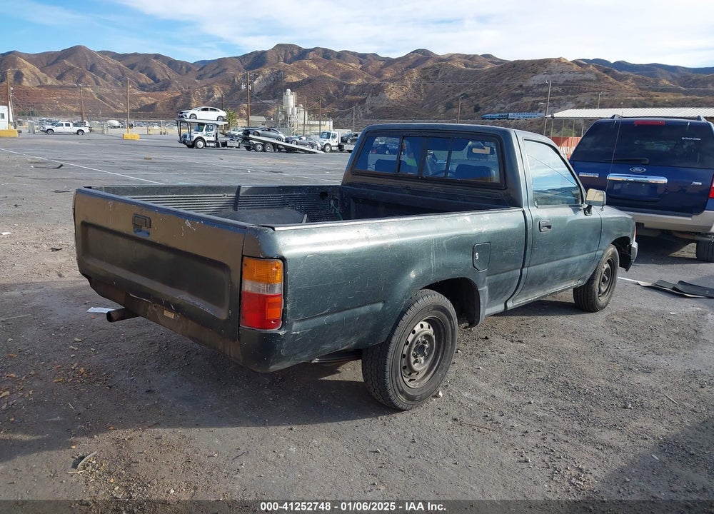 1992 TOYOTA PICKUP 1/2 TON SHORT WHEELBASE VIN: JT4RN81A1N0104079