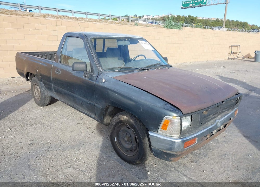 1992 TOYOTA PICKUP 1/2 TON SHORT WHEELBASE VIN: JT4RN81A1N0104079