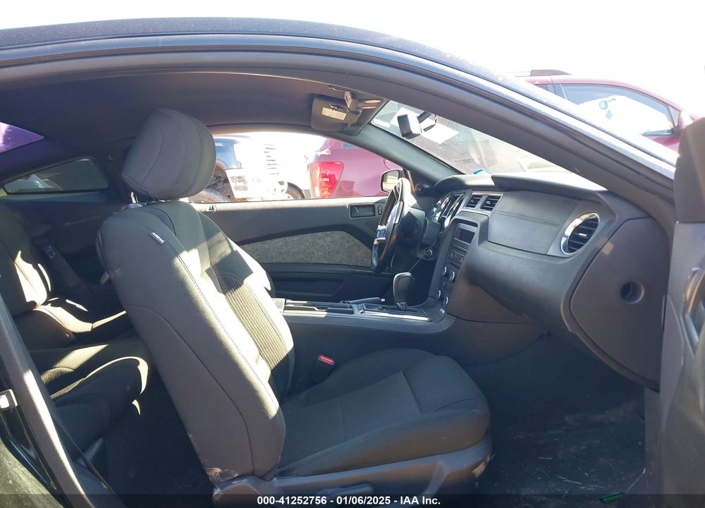 2014 FORD MUSTANG V6 VIN: 1ZVBP8AM9E5306173