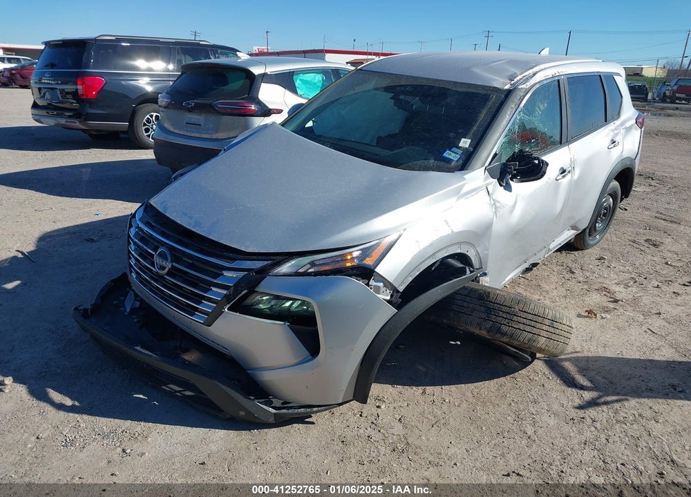 2025 NISSAN ROGUE SV FWD VIN: 5N1BT3BA4SC768813