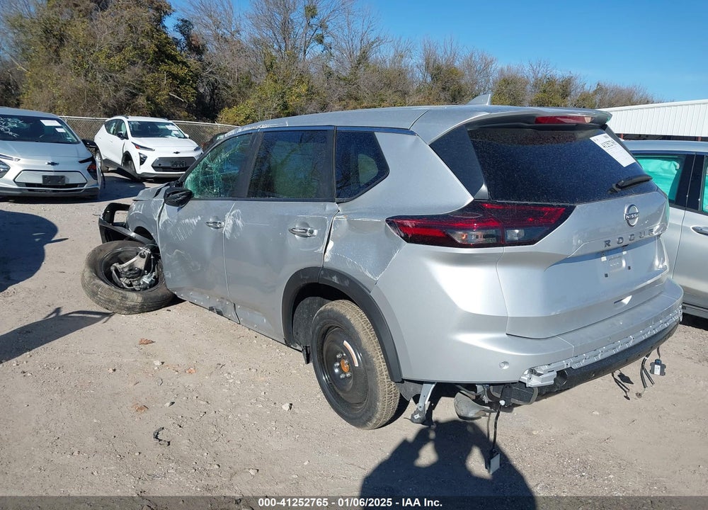 2025 NISSAN ROGUE SV FWD VIN: 5N1BT3BA4SC768813
