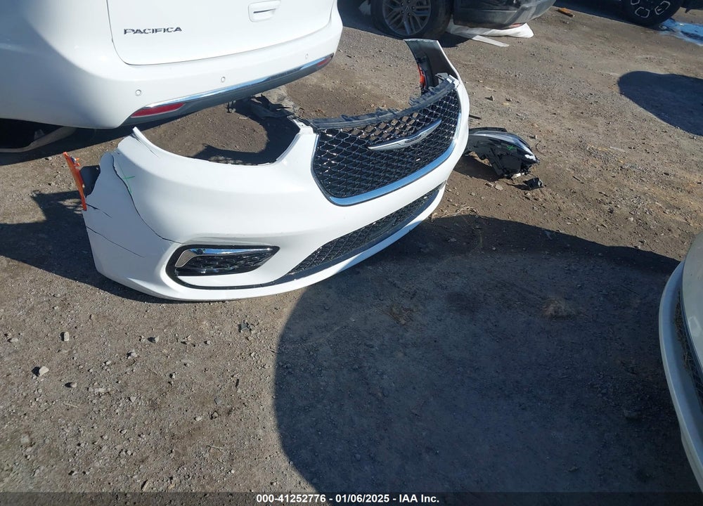 2023 CHRYSLER PACIFICA TOURING L VIN: 2C4RC1BG5PR557534