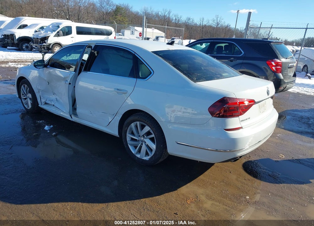 2018 VOLKSWAGEN PASSAT VIN: 1VWBA7A36JC050177