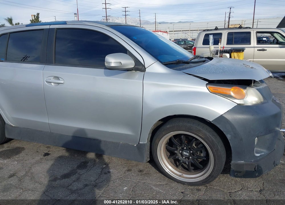 2008 SCION XD VIN: JTKKU10428J017077