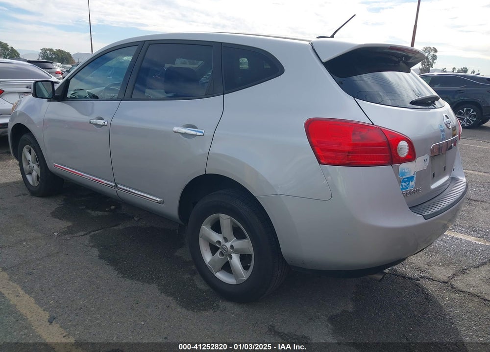 2013 NISSAN ROGUE S VIN: JN8AS5MT5DW018050