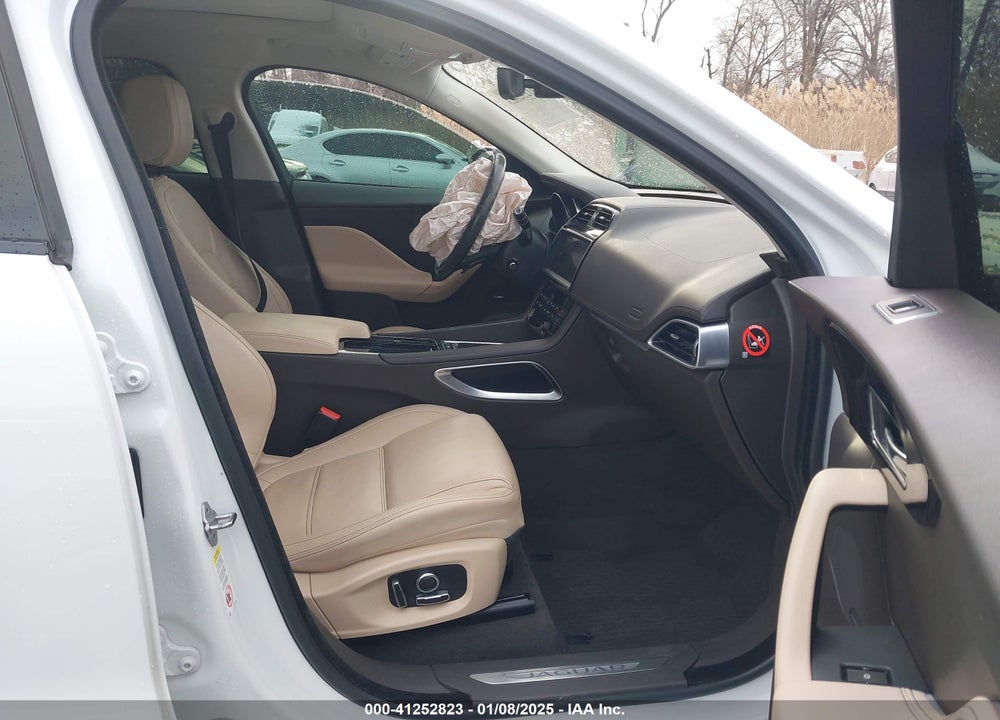 2019 JAGUAR F-PACE 25T PRESTIGE VIN: SADCK2FX2KA358483
