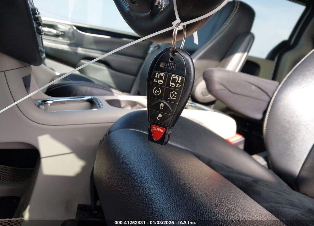 2017 DODGE GRAND CARAVAN SXT VIN: 2C4RDGCG0HR825714
