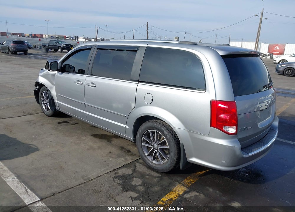 2017 DODGE GRAND CARAVAN SXT VIN: 2C4RDGCG0HR825714