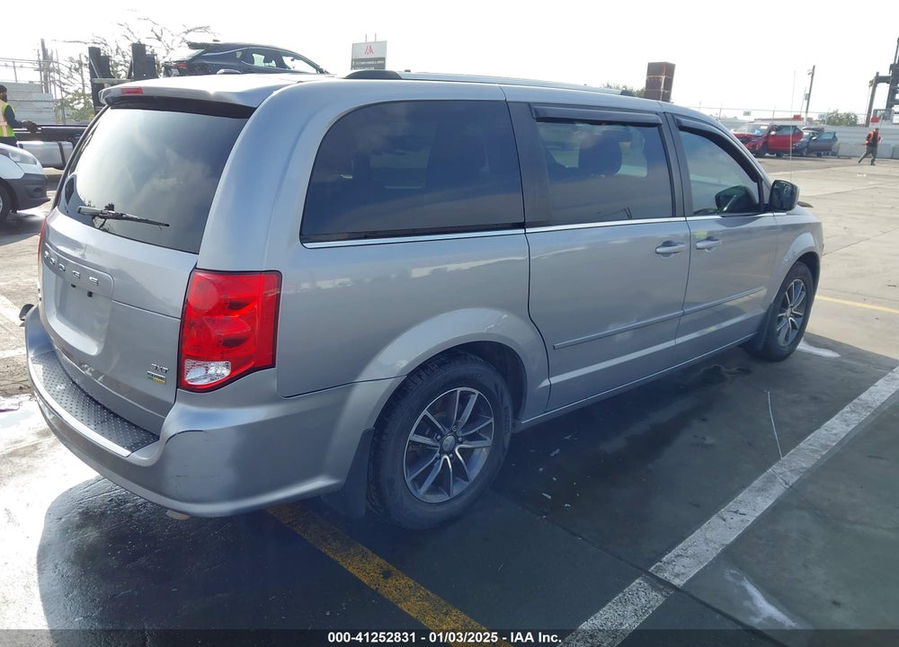 2017 DODGE GRAND CARAVAN SXT VIN: 2C4RDGCG0HR825714