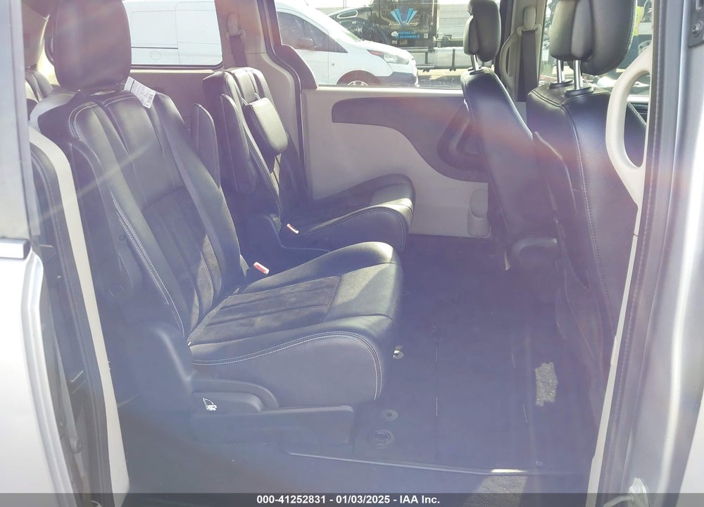 2017 DODGE GRAND CARAVAN SXT VIN: 2C4RDGCG0HR825714