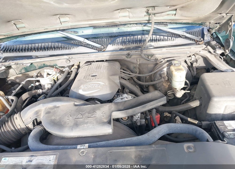 2002 CHEVROLET TAHOE LT VIN: 1GNEK13Z62J294833