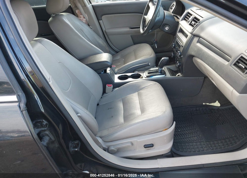 2010 FORD FUSION VIN: 3FAHP0JA2AR367351
