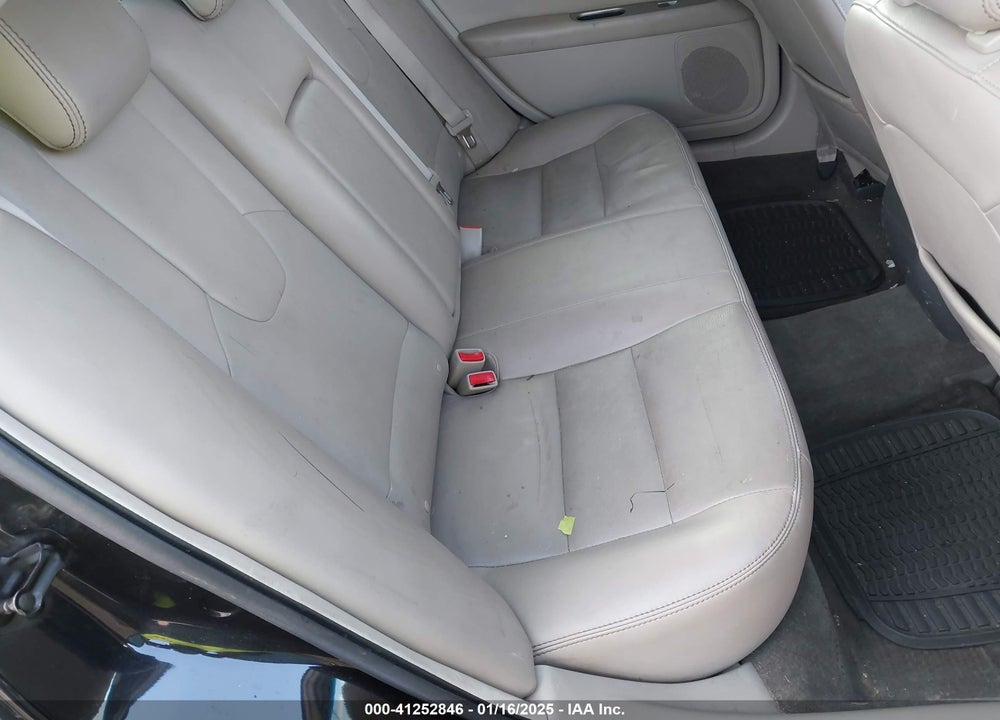 2010 FORD FUSION VIN: 3FAHP0JA2AR367351