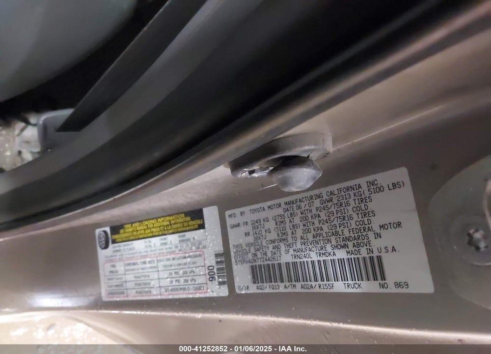 2007 TOYOTA TACOMA VIN: 5TEPX42N77Z442617