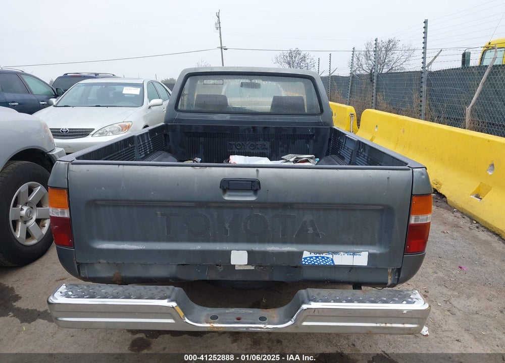 1992 TOYOTA PICKUP 1/2 TON SHORT WHLBASE STB VIN: 4TARN81A5NZ046212
