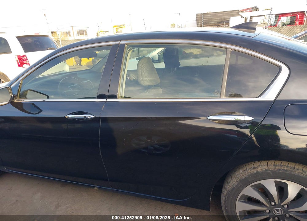 2017 HONDA ACCORD HYBRID VIN: JHMCR6F3XHC014648