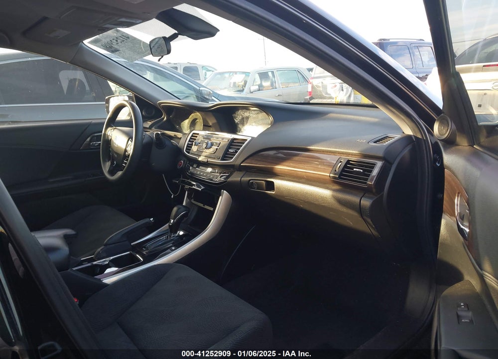 2017 HONDA ACCORD HYBRID VIN: JHMCR6F3XHC014648