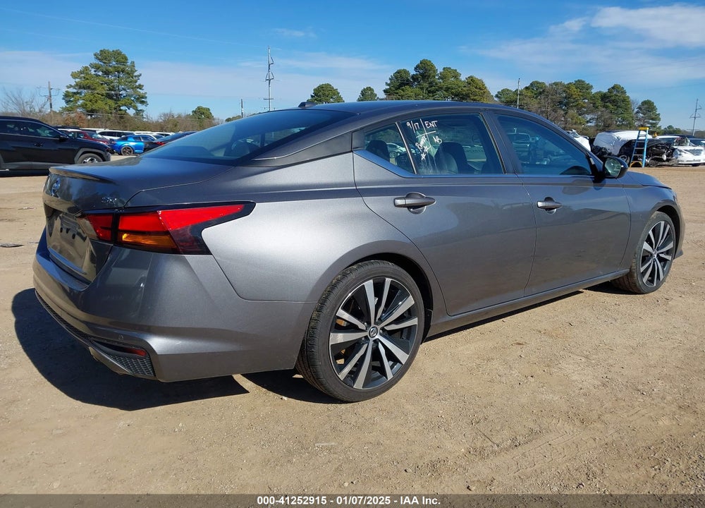 2022 NISSAN ALTIMA SR FWD VIN: 1N4BL4CV0NN328825
