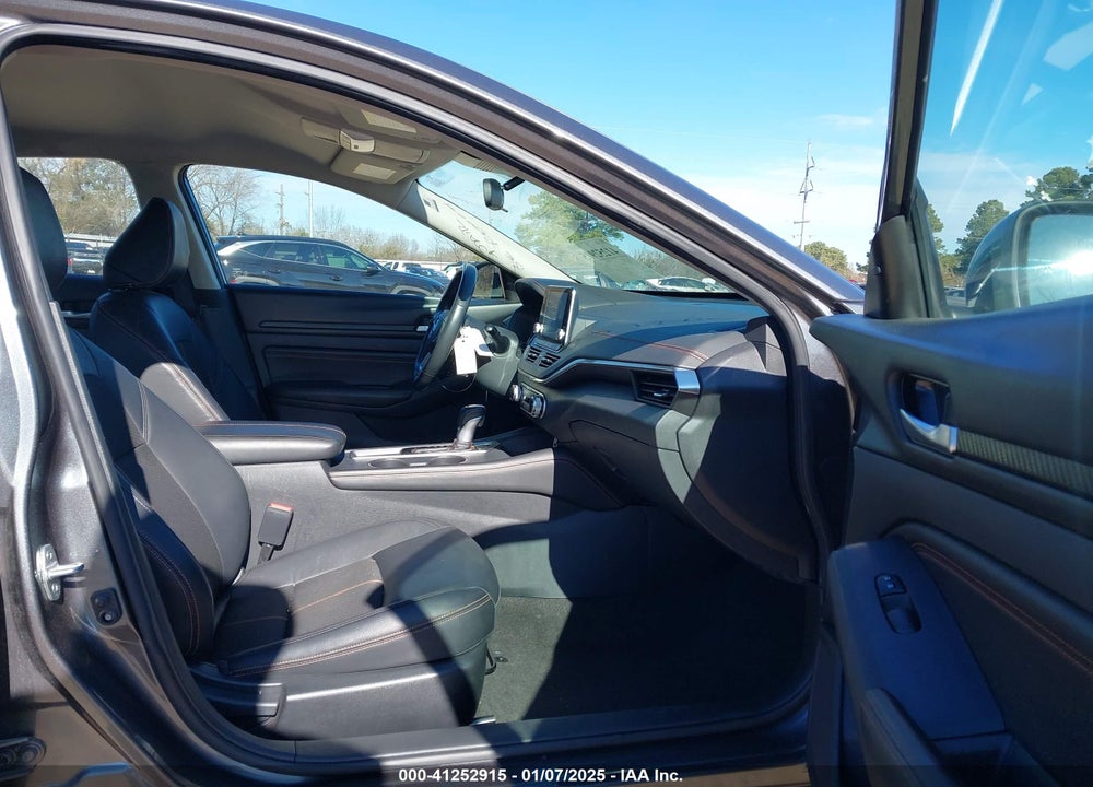 2022 NISSAN ALTIMA SR FWD VIN: 1N4BL4CV0NN328825