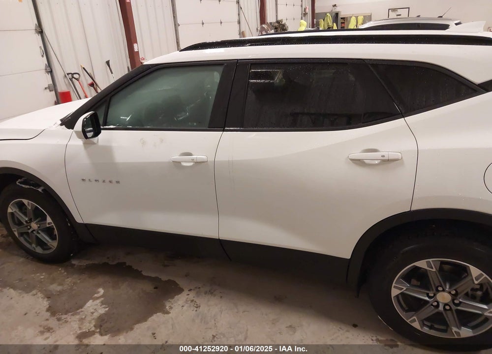 2024 CHEVROLET BLAZER AWD 2LT VIN: 3GNKBHR4XRS172301