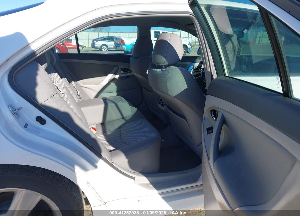 2010 TOYOTA CAMRY VIN: 4T1BF3EK2AU564600